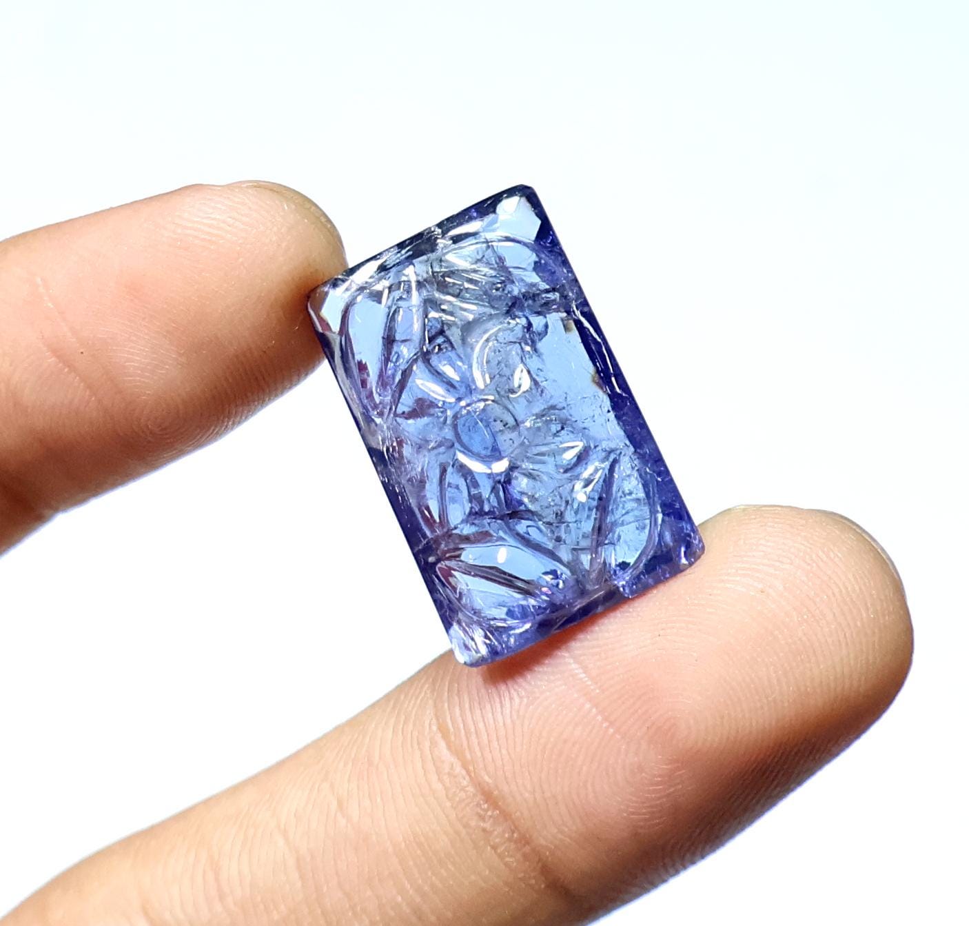 Blue Tanzanite Flower Carving: December Birthstone, Loose Gemstone (17.30 Ct, 21x13.50mm)