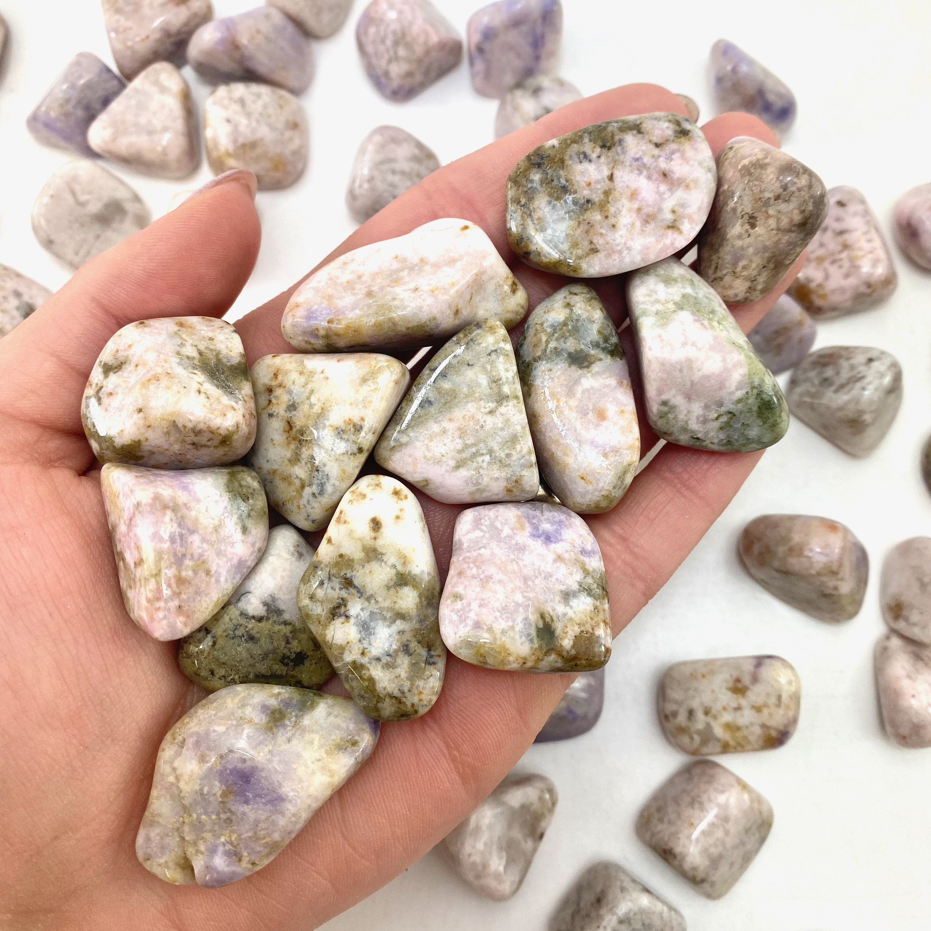Prairie Tanzanite Tumble, Wyoming Zoisite Tumble, Tumbled Prairie Tanzanite, T-42