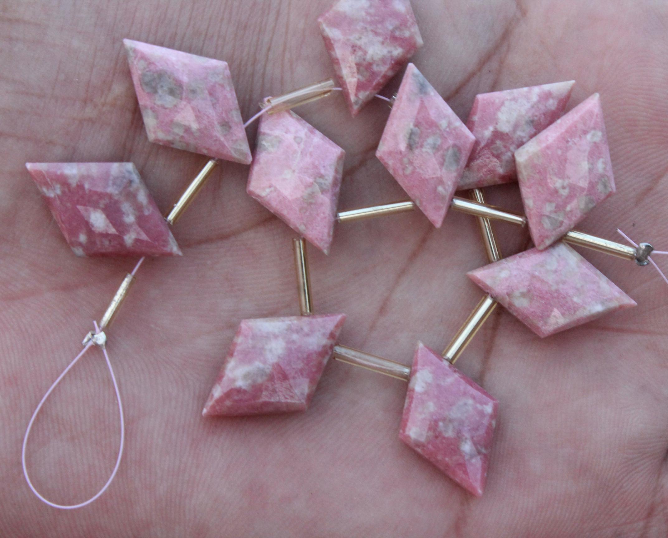 Natural Thulite Gemstone Faceted Fancy Briolette's Beads | Rhombus-shaped | Jewelry Making I 10 Pieces I Size—20--21 Mm App. I Sale [0113]