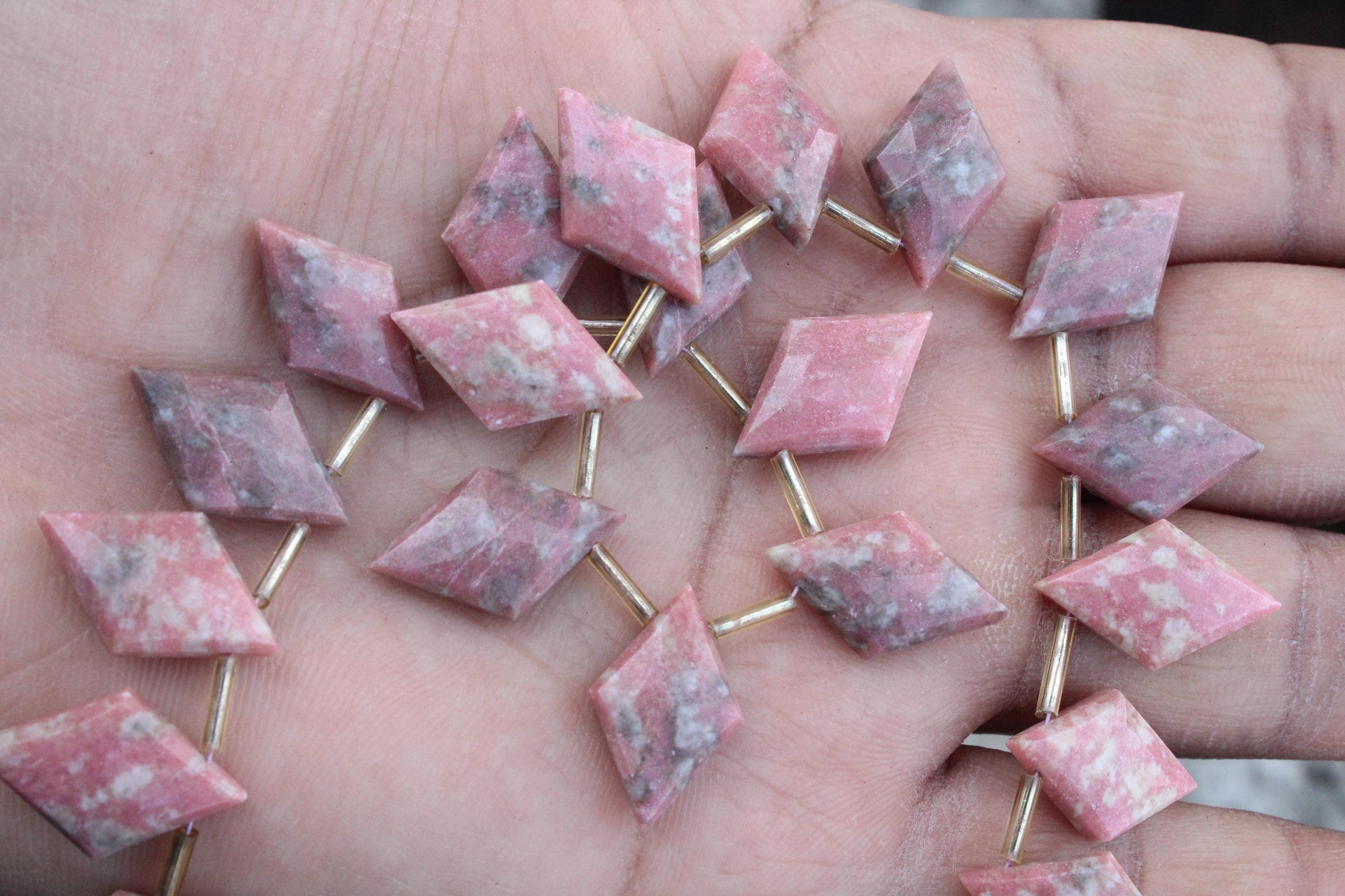 Thulite Gemstone Faceted Briolette Beads | 10-piece Rhombus-shaped | Size—13x21 Mm | Jewelry Setting (c150)