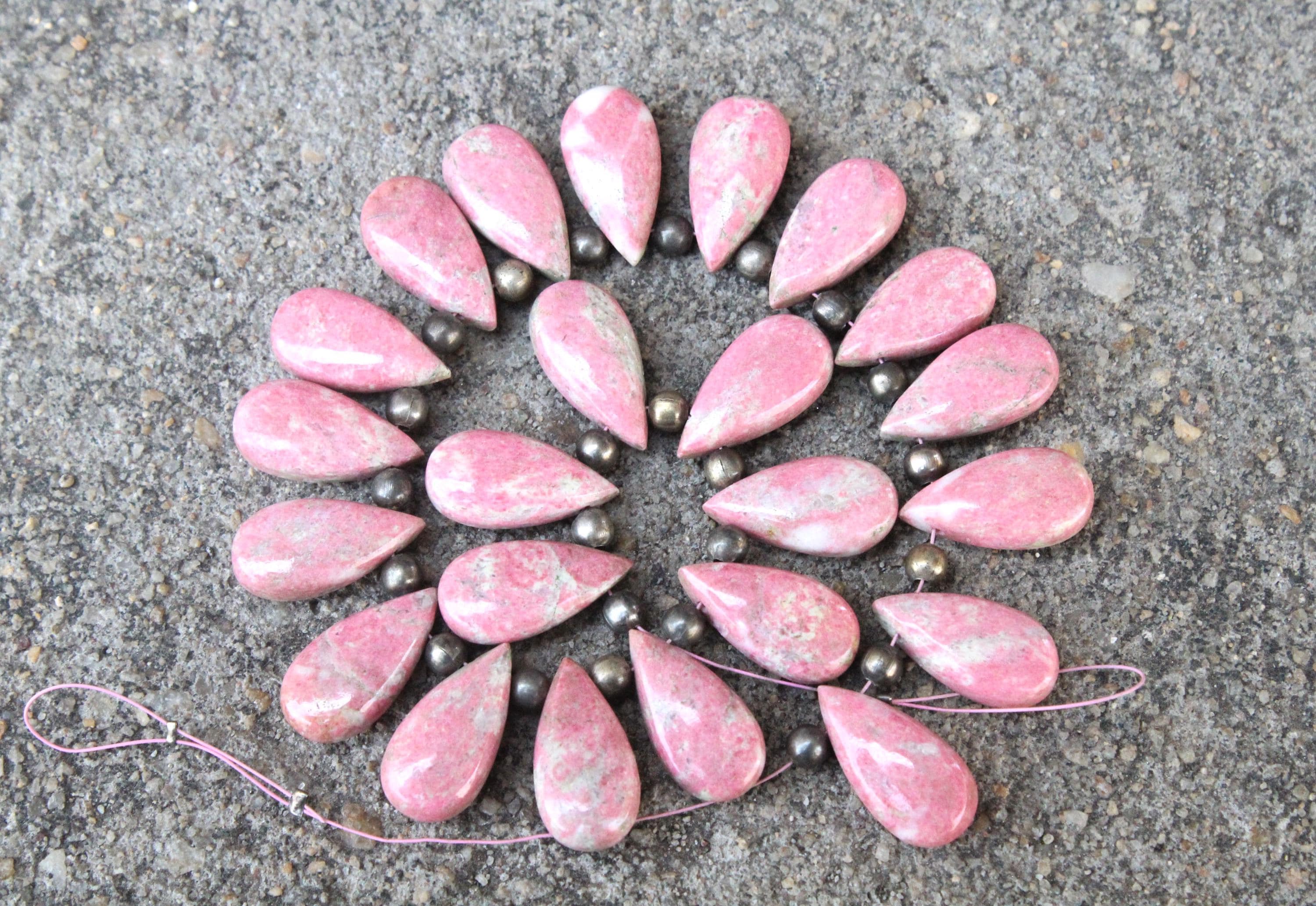Thulite Gemstone Smooth Briolette Beads | 10-piece Pear I 17--18 Mm App I Jewelry Making (c901) Thulite Gemstone Smooth Briolette Beads | 10-piece Pear I 17--18 Mm App I Jewelry Making (c901)
