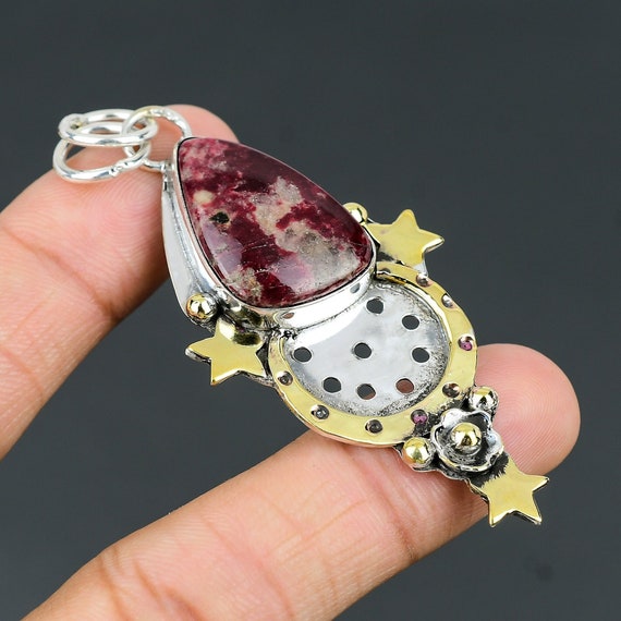 Thulite Star Pendant: 925 Sterling Silver, 18k Gold Plated