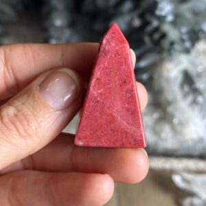 Thulite Tower, Obelisk, Generator