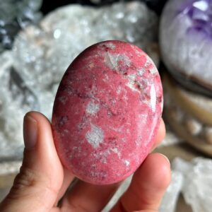 Large Thulite Palm Stone
