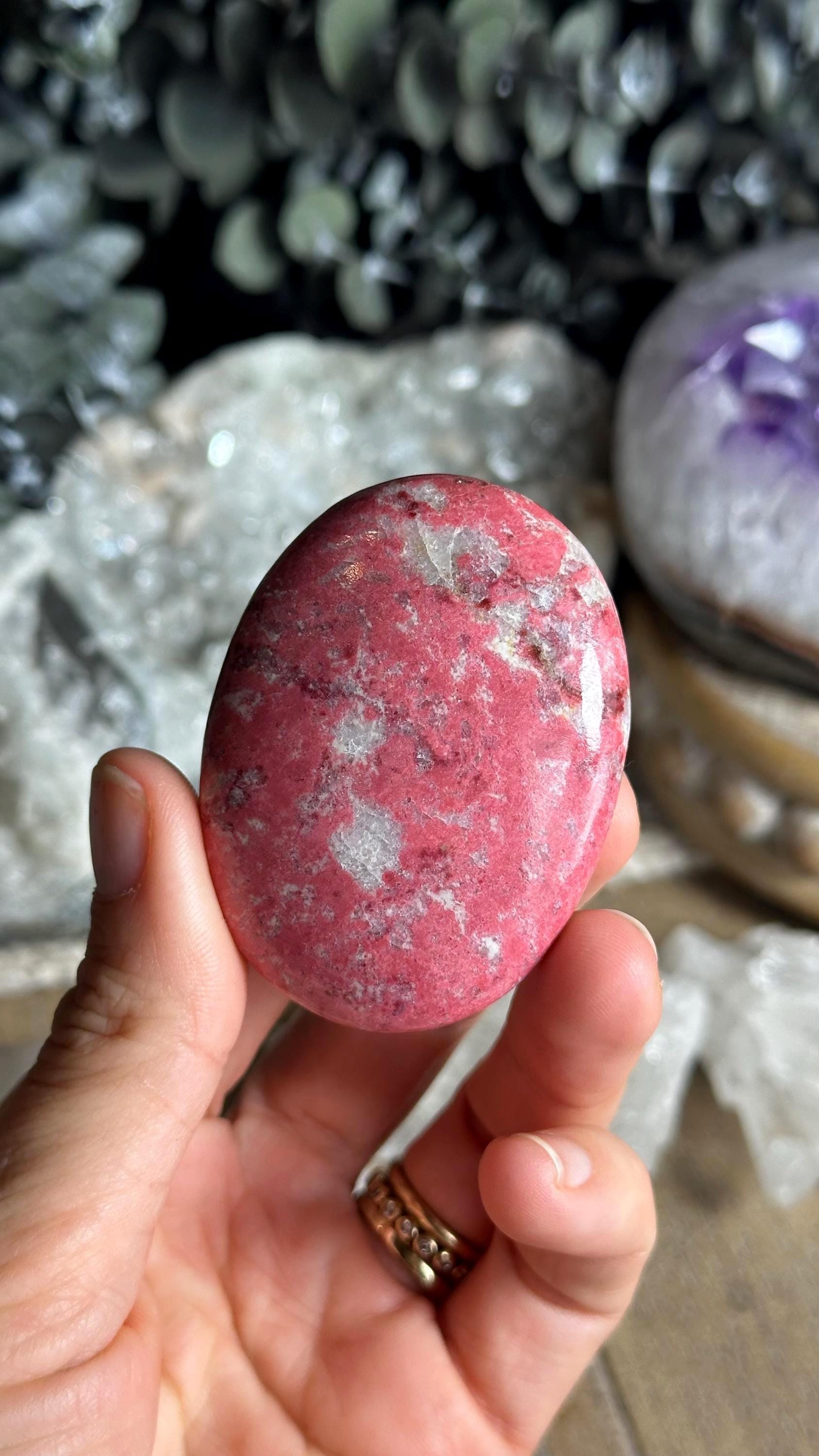 Large Thulite Palm Stone