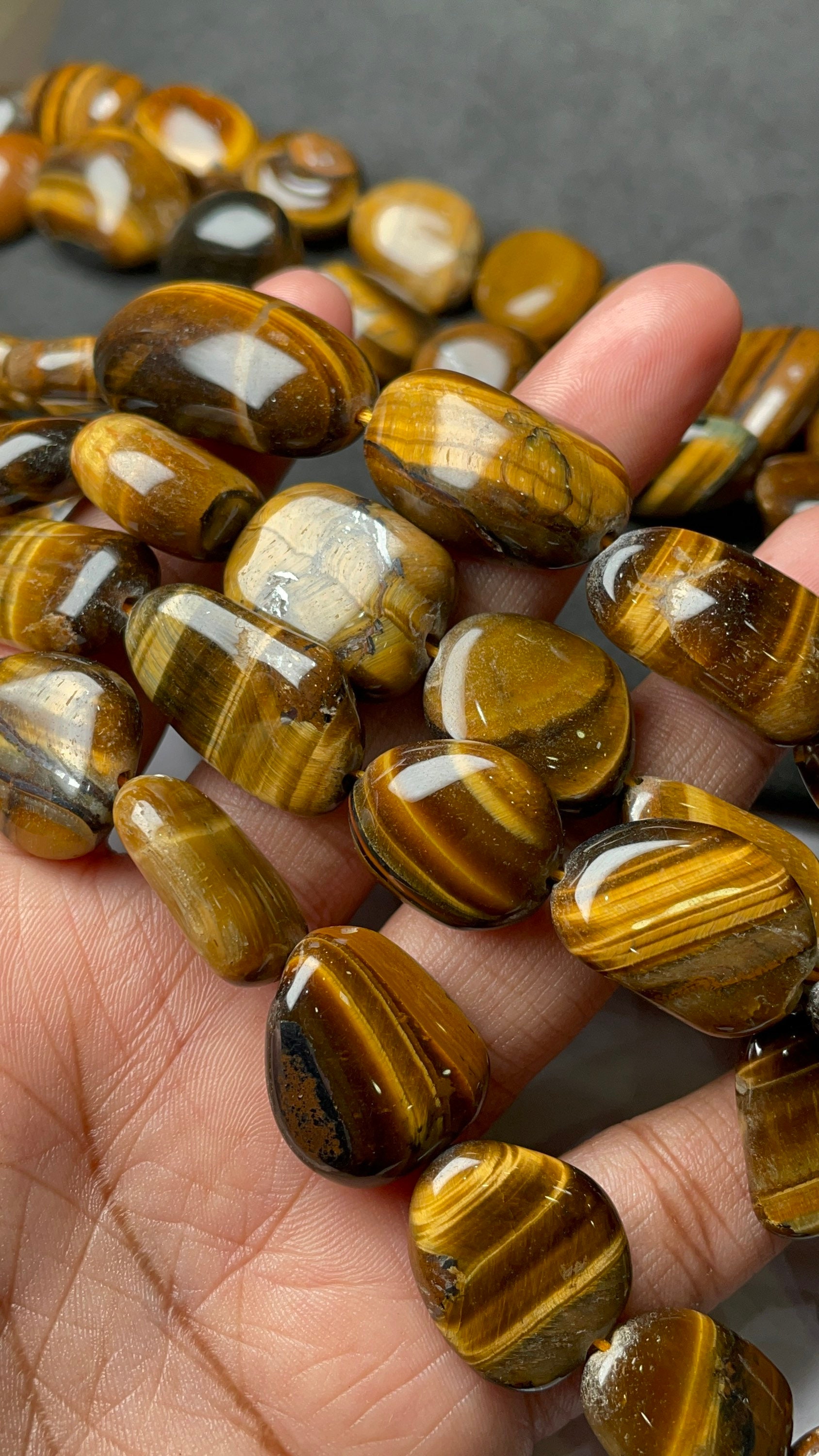 New Brand- Natural Tiger Eye Smooth Tumble Shape Gemstone Beads, Size- 14/18-16/20 Mm Approx 13 Inch Strand An Amazing Item