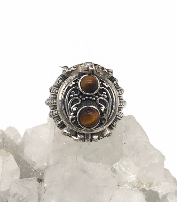 Beautiful Tigers Eye Poison Ring, Size 7