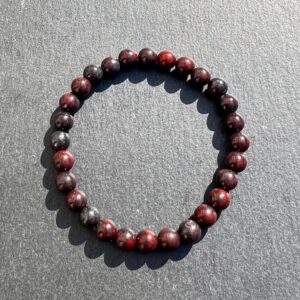 Handcrafted Red Tiger Iron Bracelet: South African Gemstone Accessory