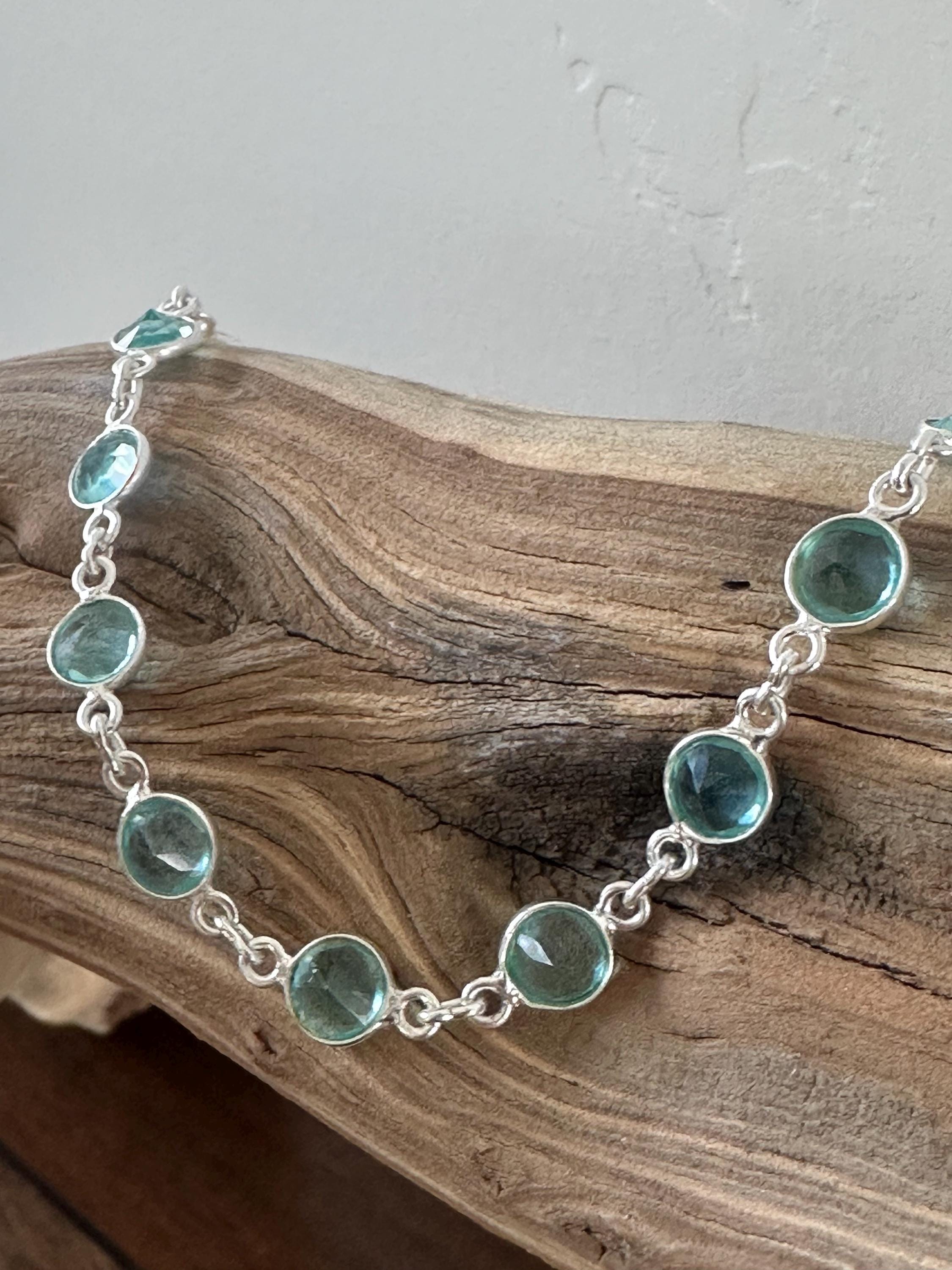 Faceted Blue Topaz Sterling Silver Bracelet – Elegant Sky Blue Gemstone / Approx 6 Grams Faceted Blue Topaz Sterling Silver Bracelet – Elegant Sky Blue Gemstone / Approx 6 Grams
