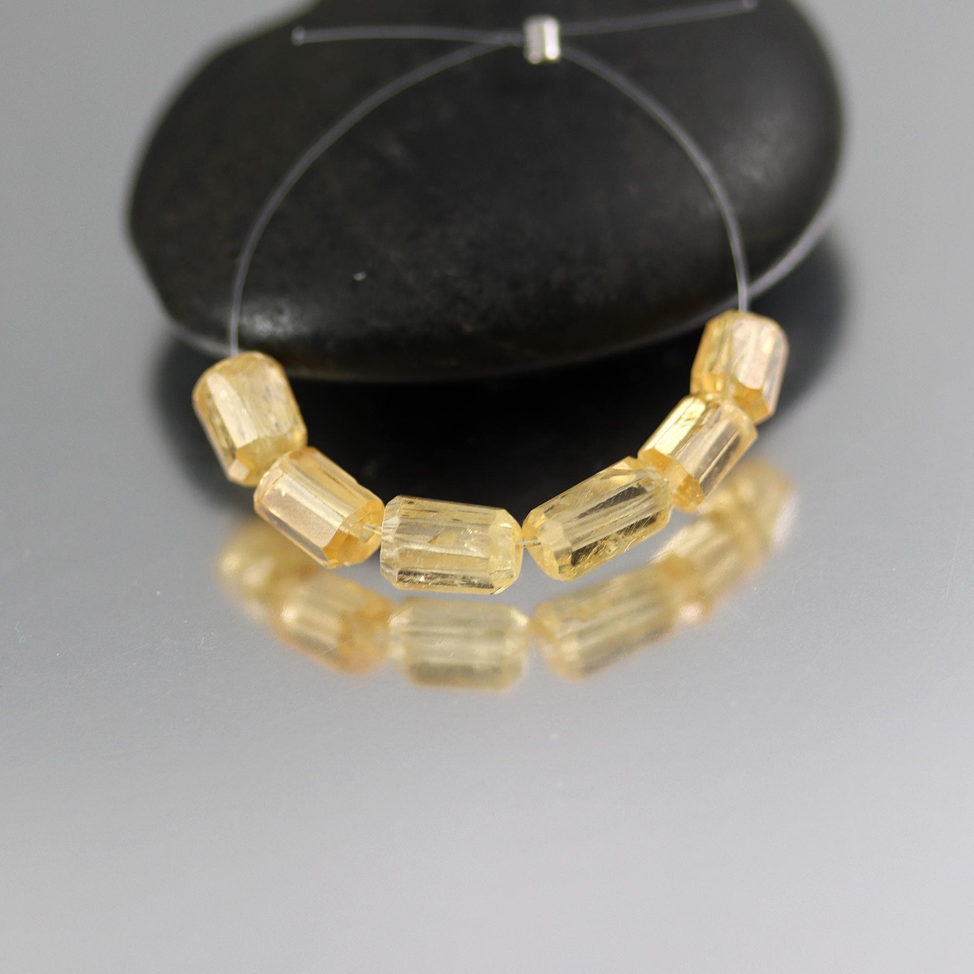 Imperial Topaz Faceted Nugget Beads - Faceted Crystals - Set Of 6 - 4 To 6mm Imperial Topaz Faceted Nugget Beads - Faceted Crystals - Set Of 6 - 4 To 6mm