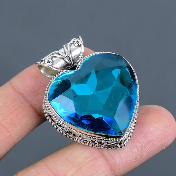 Handmade Heart Swiss Blue Topaz Pendant: 925 Sterling Silver Vintage Jewelry