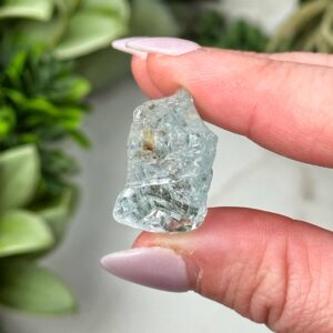 Blue Topaz | 7g | - #10 (raw Crystal Specimen, Throat Chakra, Healing Stone, Peace)