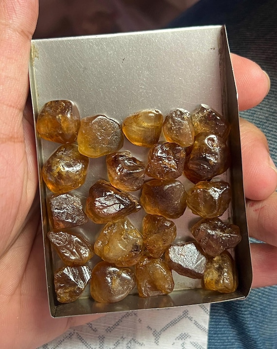 Loose Imperial Topaz Rough Lot | Transparent Honey Crystal 15-20mm Loose Imperial Topaz Rough Lot | Transparent Honey Crystal 15-20mm