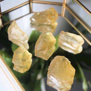 Yellow Topaz Raw Golden Topaz Piece Yellow Topaz Crystal Yellow Topaz Palm Stone Topaz Birthday Gift Zodiac May Taurus Gemini