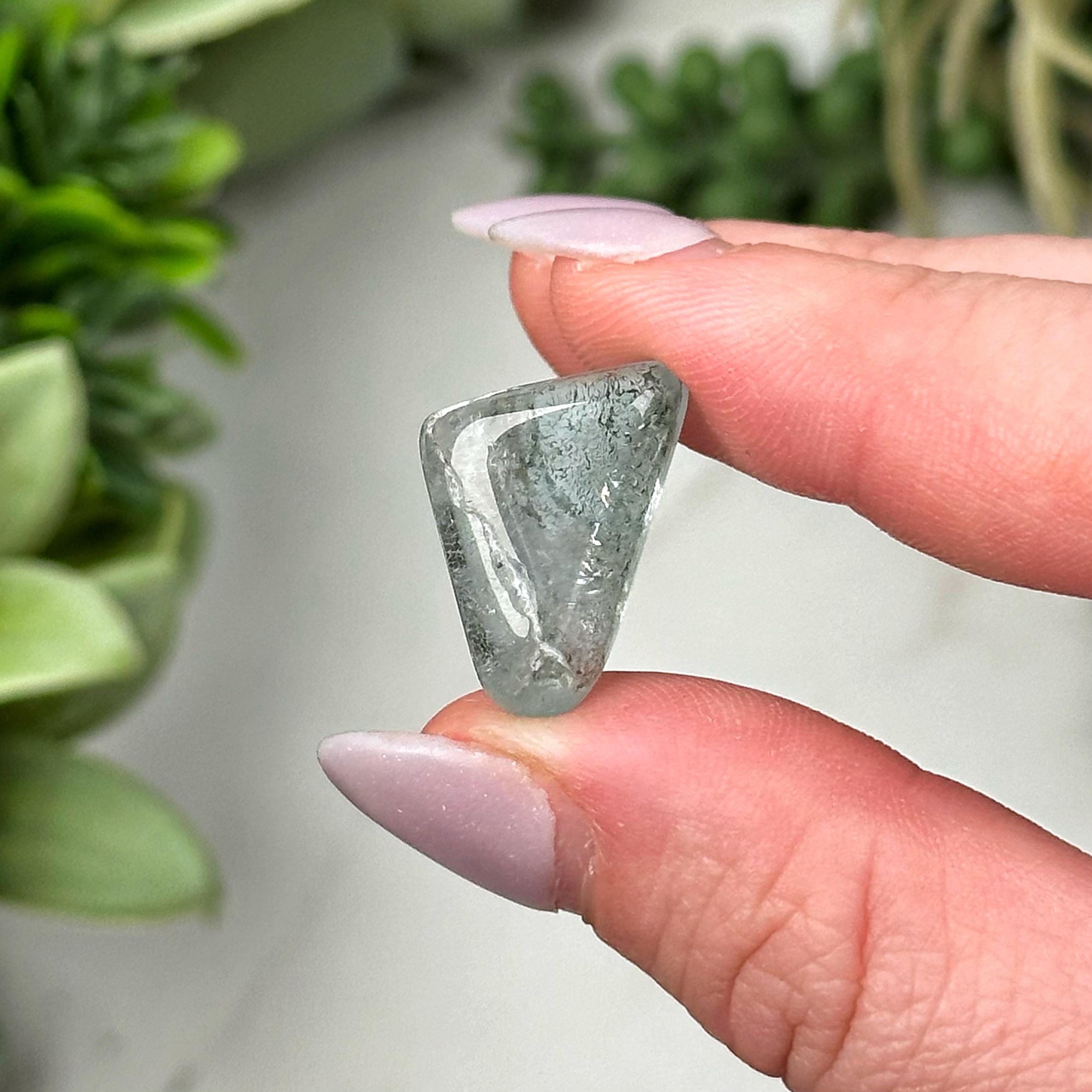 Blue Topaz Mini Freeform | 3g | - #6 (polished Crystal Chunk, Throat Chakra, Healing Stone, Peace)