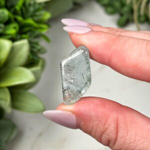 Blue Topaz Mini Freeform | 4g | - #5 (polished Crystal Chunk, Throat Chakra, Healing Stone, Peace)