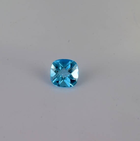 Swiss Blue Topaz 10mm Faceted Cut Cushion - 4.01 Carat Loose Gemstone For Jewelry Making