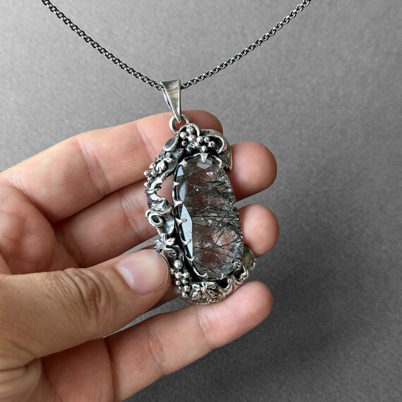 Stunning Black Rutilated Quartz Silver Necklace, Tourmalinated Quartz Pendant, Rutilated Quartz Medallion, Art Nouveau, Grape Vine Design