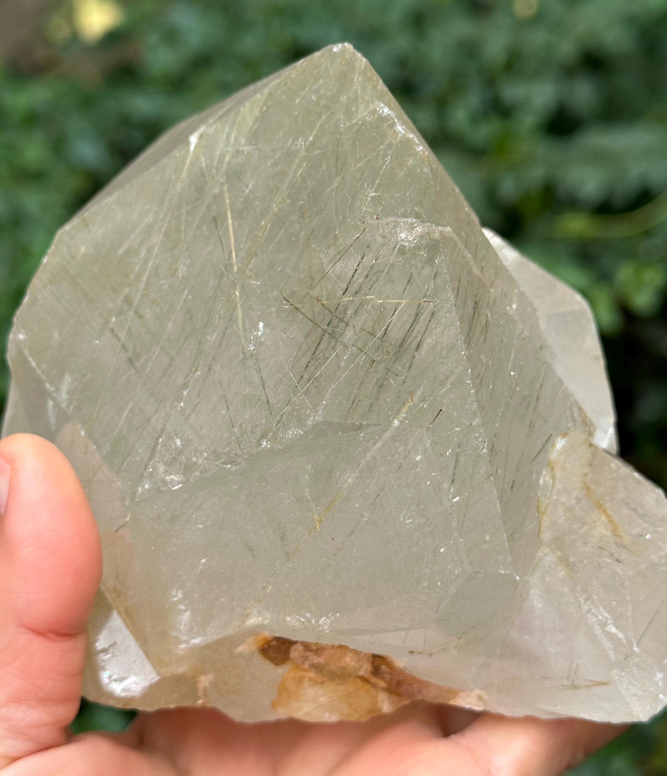 Natural Shining Growth Interference Quartz Crystal With Green Rutile Included/green Needles Tourmaline Crystal Specimen/collection-1258g