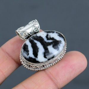 White Buffalo Turquoise 925 Sterling Silver Pendant - Handmade Oval Gemstone White Buffalo Turquoise 925 Sterling Silver Pendant - Handmade Oval Gemstone