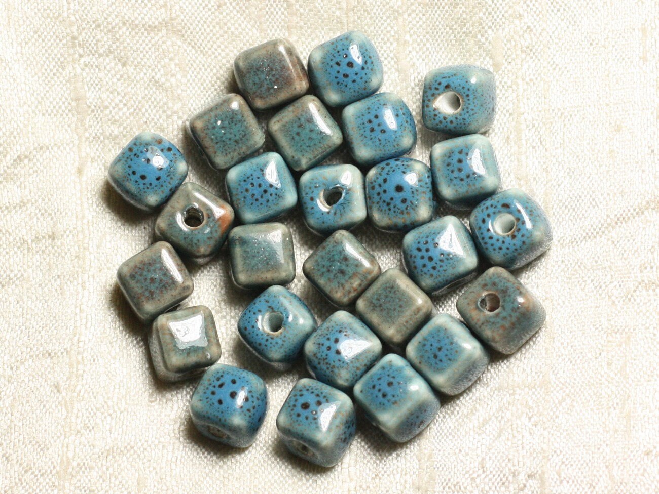 100pc - Perles Céramique Porcelaine Cubes Carrés 9-10mm Bleu Turquoise