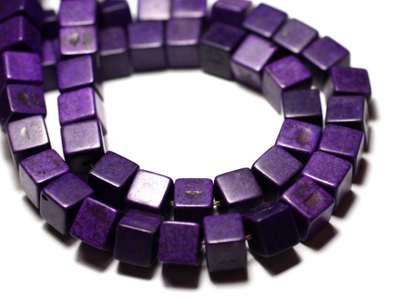 20pc - Perles Turquoise Synthèse Reconstituée Cubes 8mm Violet - 8741140009257