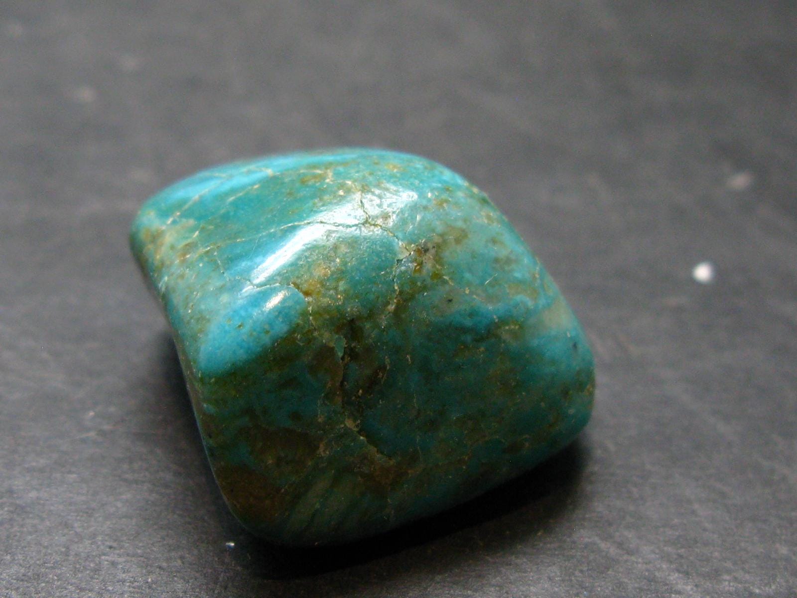 Genuine Tumbled Turquoise From Arizona, Usa - 1.0" - 13.12 Grams