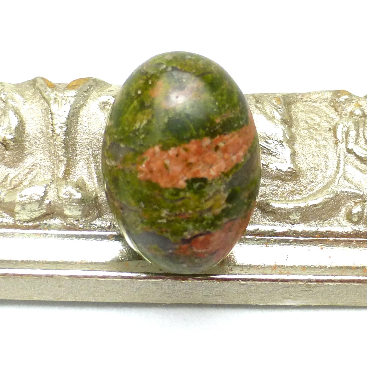 11.515 Carats Unakite Jasper Cabochon Virginia Epidote 20x12 Oval Green And Pink Gemstone Vintage Old Stock Perfect For A Ring 11.515 Carats Unakite Jasper Cabochon Virginia Epidote 20x12 Oval Green And Pink Gemstone Vintage Old Stock Perfect For A Ring