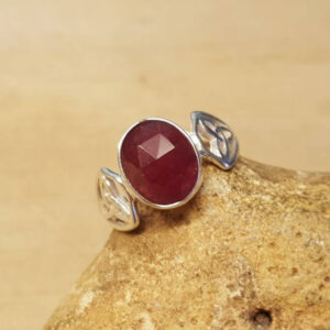 Tourmaline Celtic knot ring. Pink gemstone Triquetra ring. Reiki jewelry. Watermelon Tourmaline. October Birthstone. UK size M Tourmaline Celtic knot ring. Pink gemstone Triquetra ring. Reiki jewelry. Watermelon Tourmaline. October Birthstone. UK size M