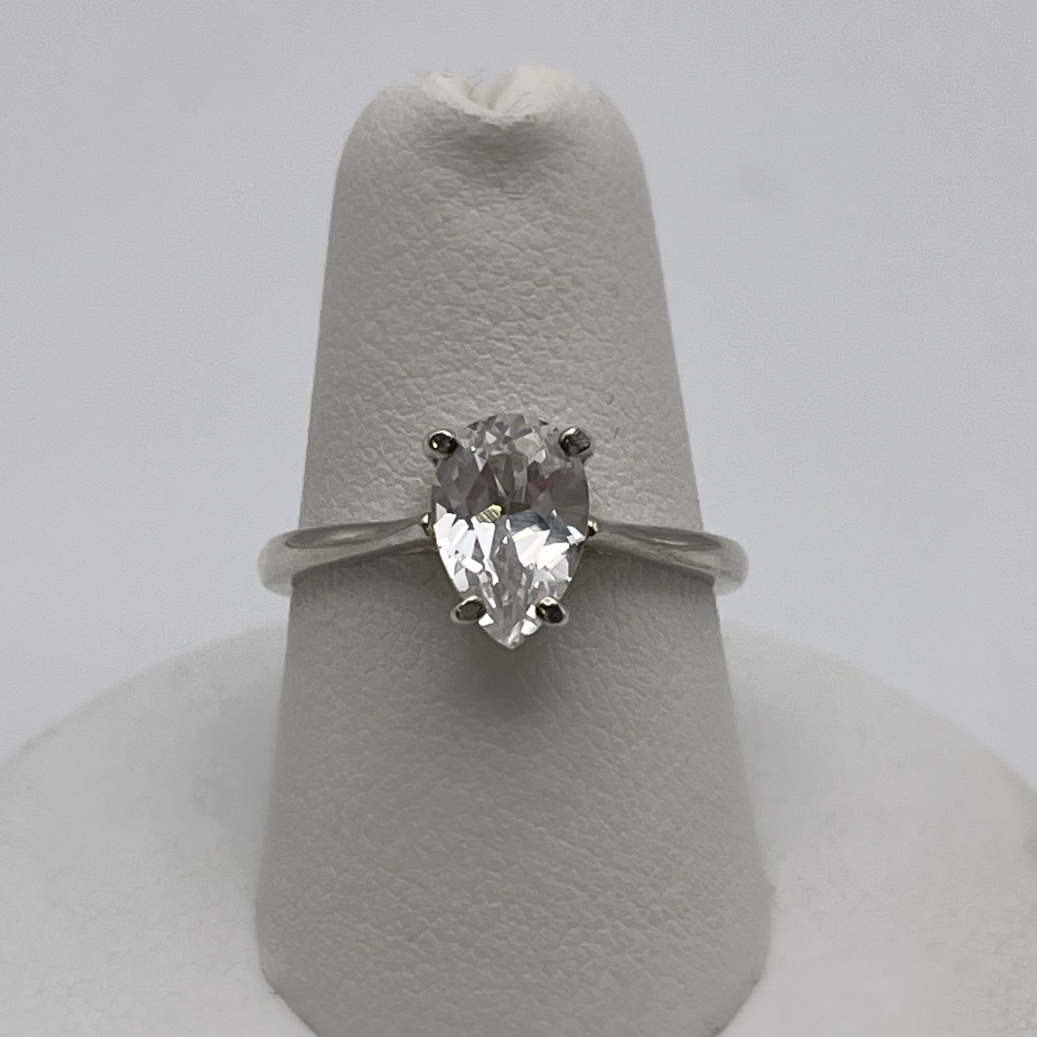 1.5ct Pear Cut White Sapphire Ring Size 7 Bridal Wedding Ring Engagement Promise