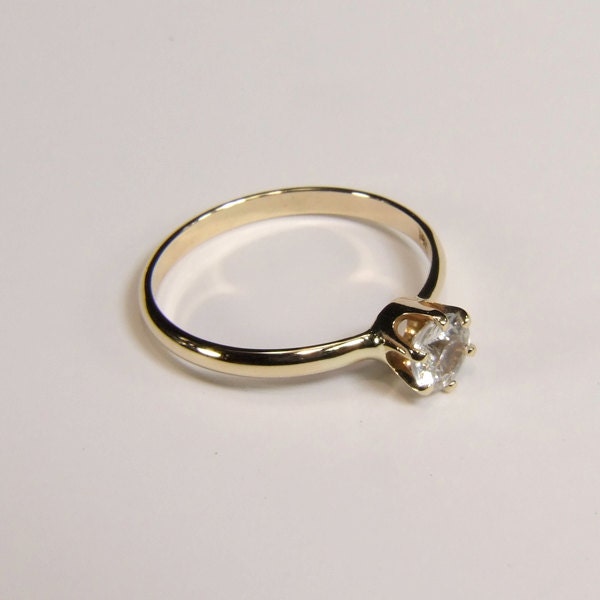Solid Gold White Sapphire Engagement Ring (natural White Sapphire), 5mm X 0.54 Carat, Brilliant Cut, Solid 14 Karat Gold Sapphire Ring