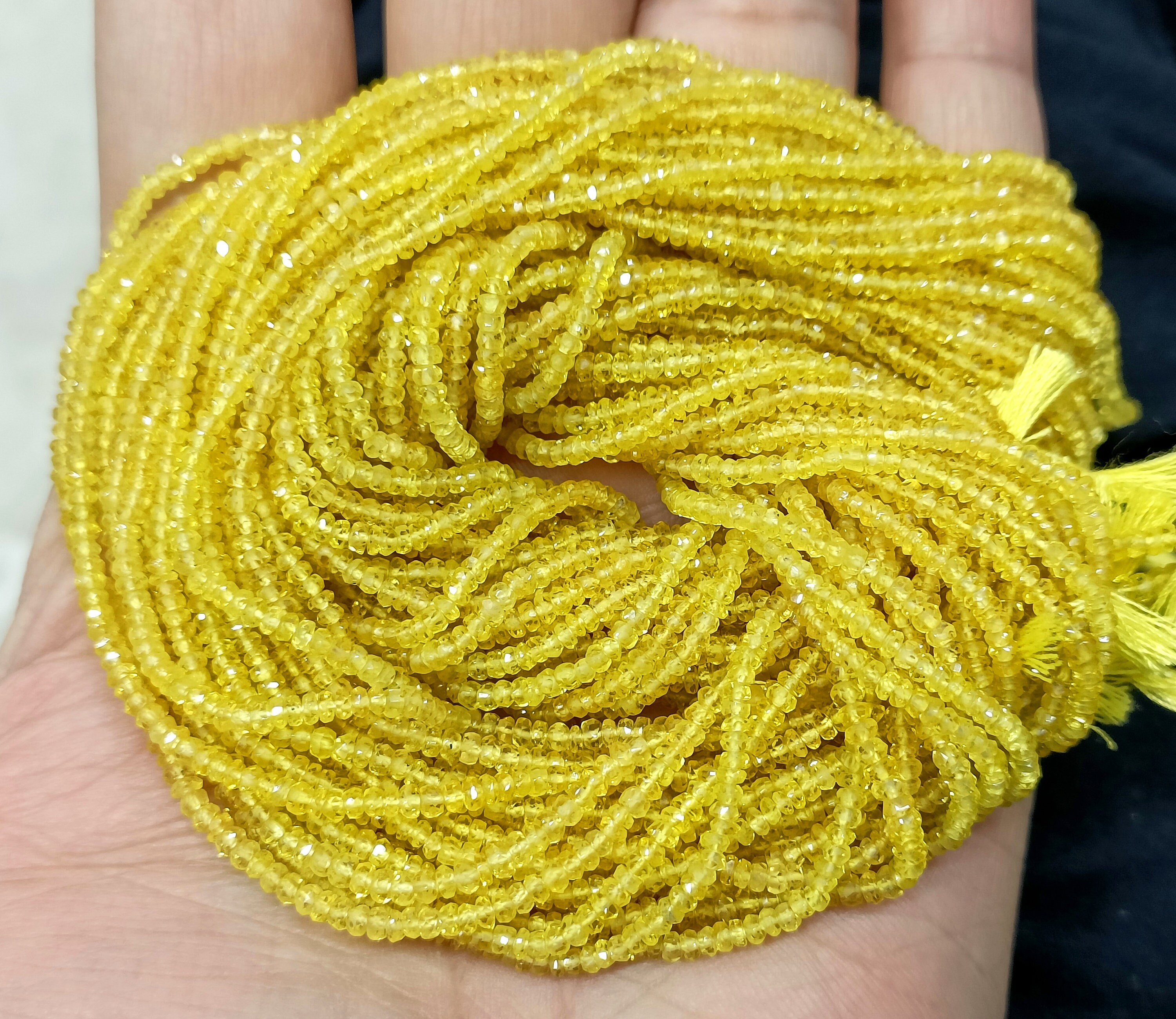 4 Inches Strand,superb-finest Quality,natural Yellow Sapphire Faceted Rondelles,size.2.50m