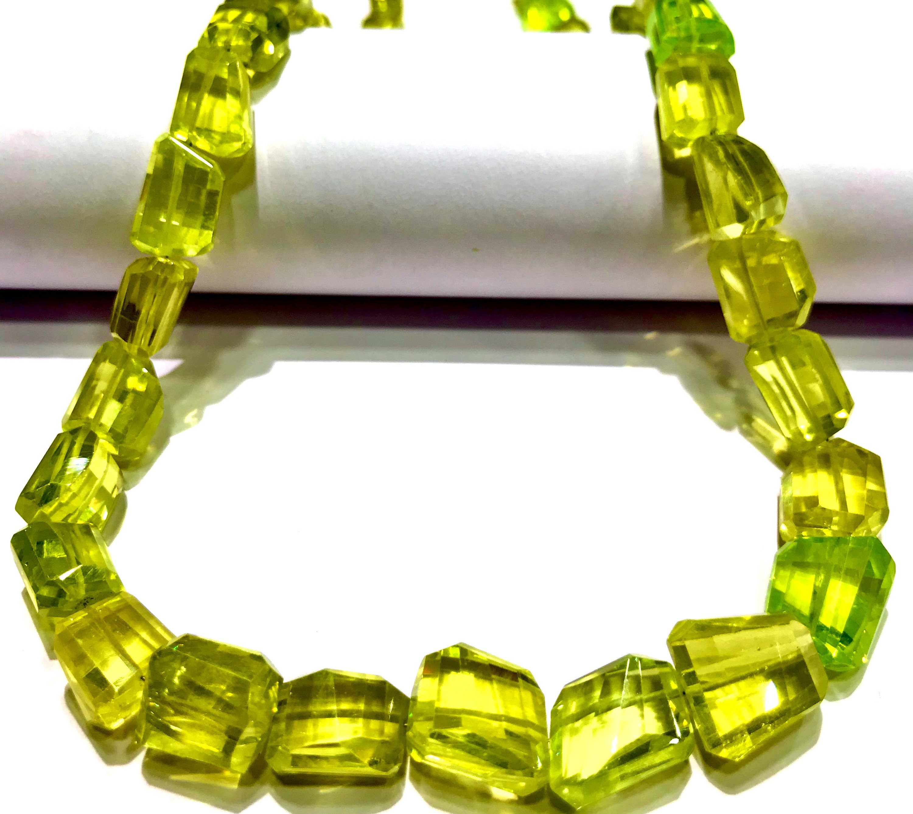 So Gorgeous~~sparkling~~green Zircon Laser Cut Nuggets Beads Parrot Green Zircon Gemstone Beads Green Faceted Nuggets Shape Beads Jewellery So Gorgeous~~sparkling~~green Zircon Laser Cut Nuggets Beads Parrot Green Zircon Gemstone Beads Green Faceted Nuggets Shape Beads Jewellery