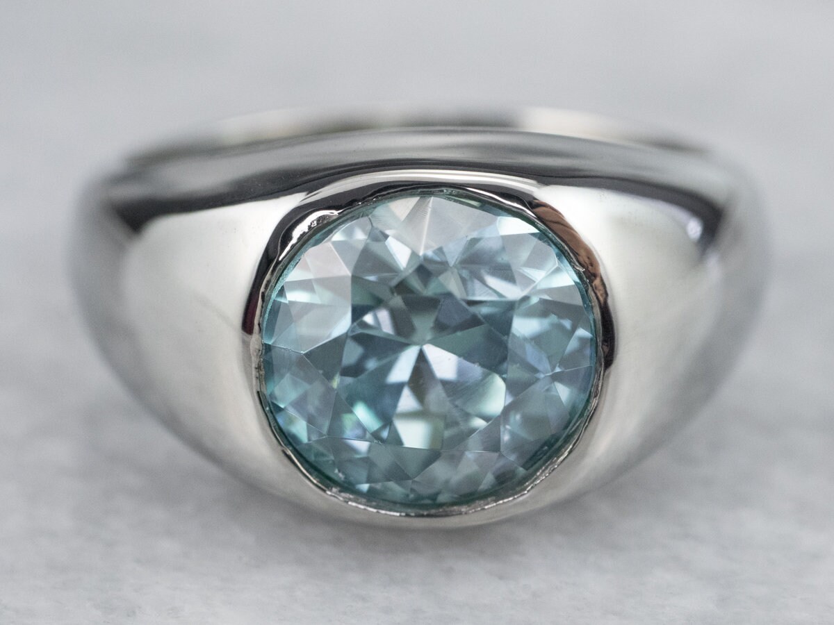 18k White Gold Bezel Set Blue Zircon Solitaire Ring