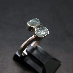 Blue Zircon Ring 925 Silver From Cambodia - Size 7 Blue Zircon Ring 925 Silver From Cambodia - Size 7