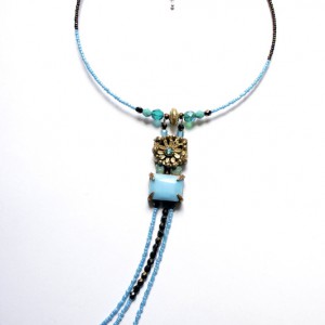 Theatre Memory Wire Necklace Jewelry Idea