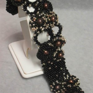 Free Form Peyote Stitch Bracelet Jewelry Idea