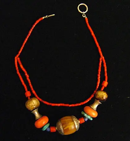 Tibetan Colors Necklace Project