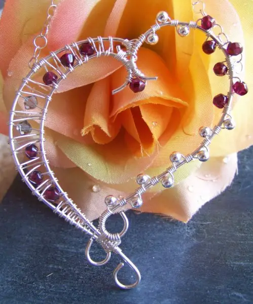 Sterling Silver Wire Heart Pendant With Garnets Project