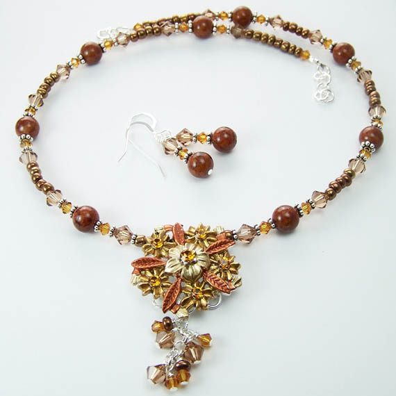 Crystal Floral Beaded Necklace Project