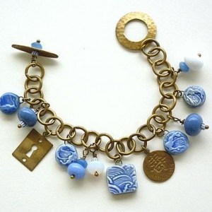 China Plate Bracelet Jewelry Idea