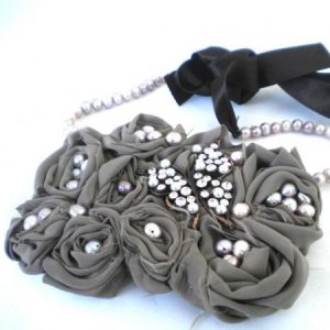 Romantic Dreams From 1940’s Silk Bib Necklace Jewelry Idea