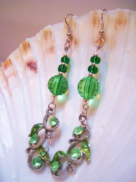 Emerald Green Earrings Project