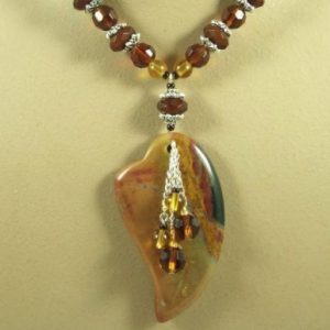 Jade Long Heart Cluster Jewelry Idea