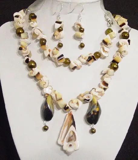 Shell Necklace and Earrings Project